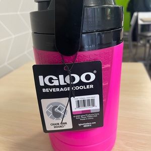 Igloo beverage cooler pink